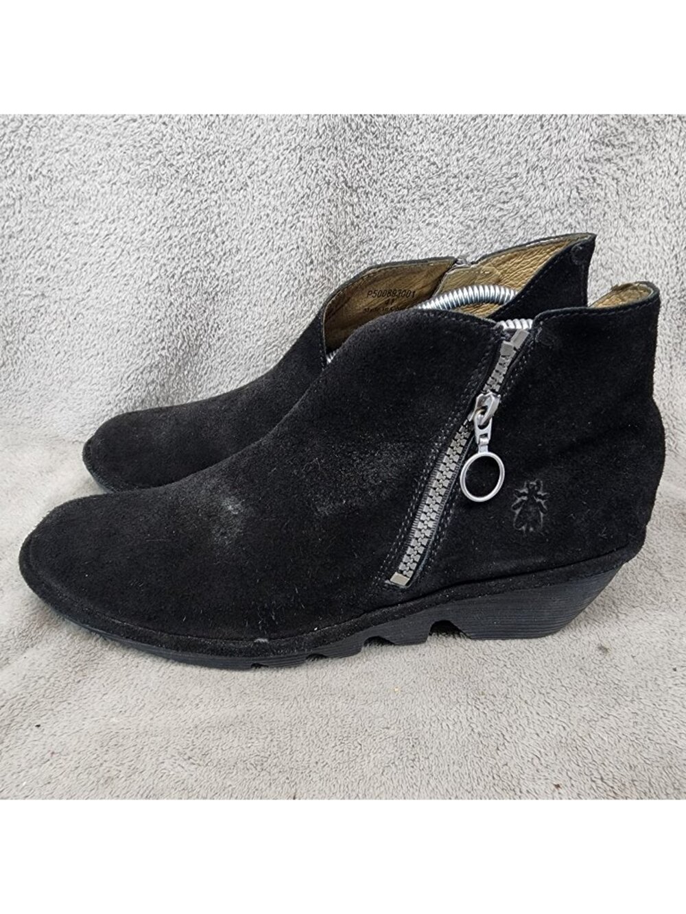Fly London Shoes Womens Size EU 41 US 10-10.5 Black Suede Ankle Boots *Read*
